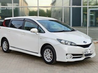 2011 Toyota Wish II, белый, 1099000 рублей, вид 2