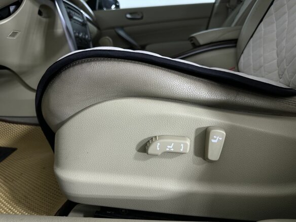 2011 Nissan Teana II (J32) Рестайлинг, белый, 750000 рублей - вид 9