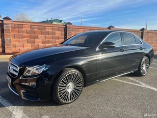 2019 Mercedes-Benz E-Класс 200 V (W213, S213, C238), чёрный, 3300000 рублей, вид 3