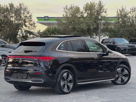 2025 Mercedes-Benz EQE SUV 500, чёрный, 6500000 рублей, вид 4