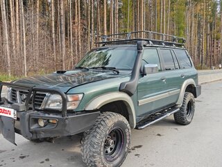 1998 Nissan Patrol V (Y61), зелёный, 1500000 рублей, вид 1