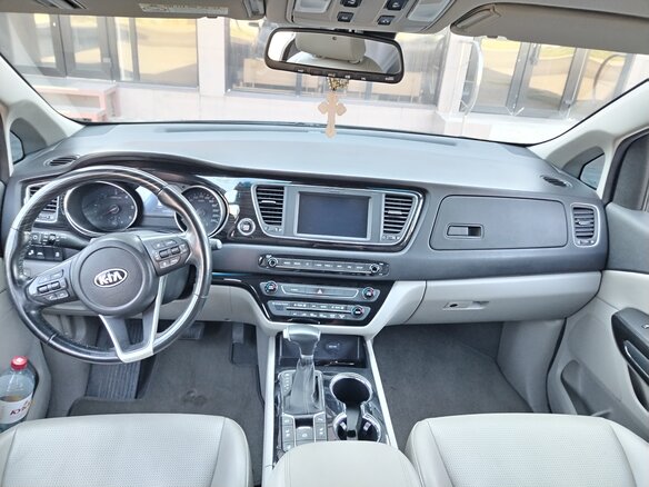 2019 Kia Carnival III, чёрный, 2878000 рублей - вид 18