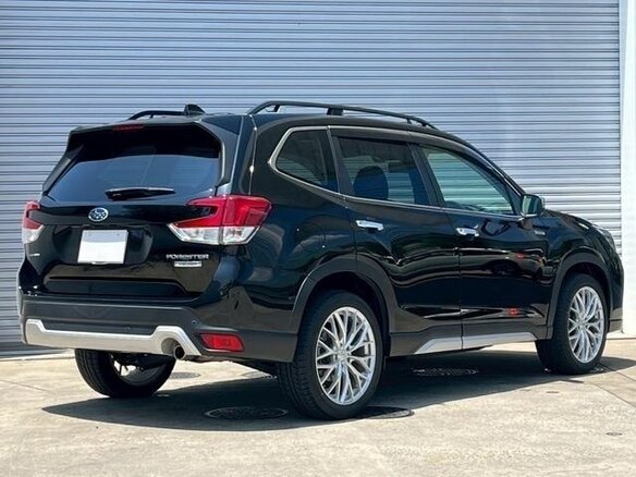 2022 Subaru Forester V Рестайлинг, чёрный, 2154001 рублей - вид 5