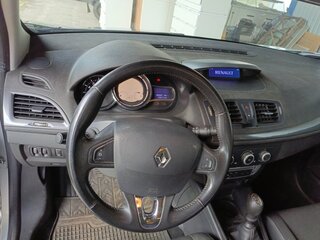 2015 Renault Megane III Рестайлинг 2, серый, 600000 рублей, вид 4