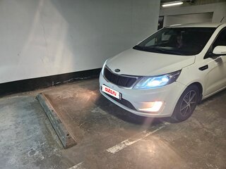 2014 Kia Rio 6-speed III, белый, 650000 рублей, вид 2