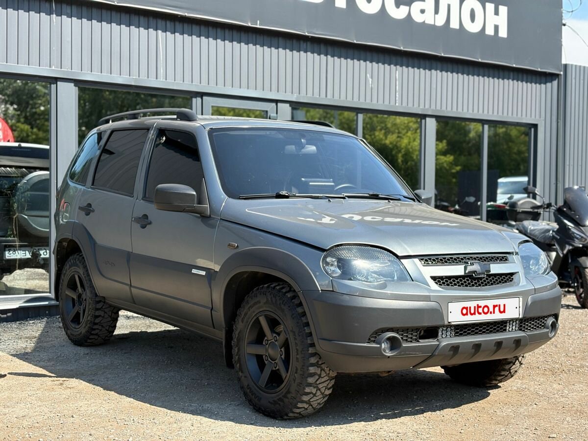 Открыть фотографии: Chevrolet Niva I Рестайлинг