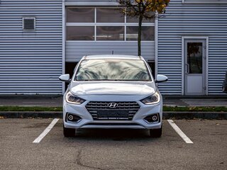 2020 Hyundai Solaris II, белый, 1155000 рублей, вид 2