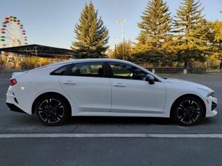 2023 Kia K5 III, белый, 2850000 рублей, вид 4