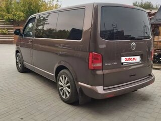 2010 Volkswagen Multivan T5 Рестайлинг, коричневый, 2700000 рублей, вид 4