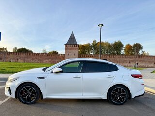 2018 Kia Optima IV Рестайлинг, белый, 1980000 рублей, вид 1