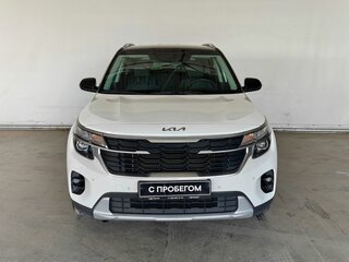 2023 Kia Seltos I Рестайлинг, белый, 2480000 рублей, вид 2