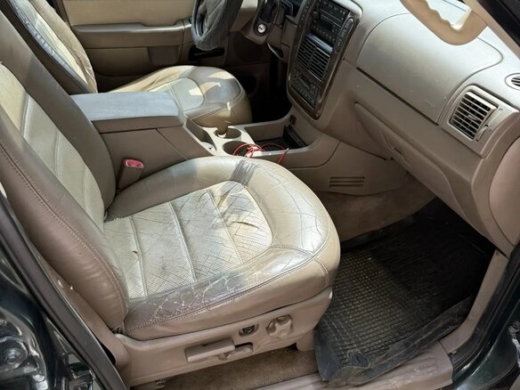 2002 Ford Explorer III, зелёный - вид 18