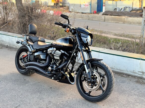 2016 Harley-Davidson Breakout, чёрный - вид 5