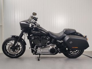 2018 Harley-Davidson Sport Glide, чёрный, 1599000 рублей, вид 5