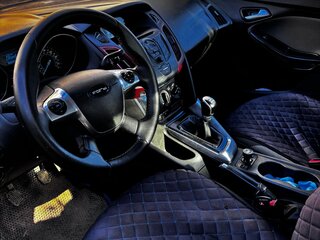 2011 Ford Focus III, серебристый, 590000 рублей, вид 5