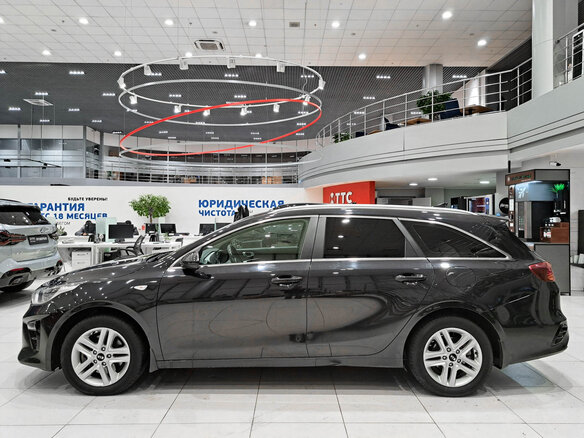 2021 Kia Ceed III Рестайлинг, чёрный, 1850000 рублей - вид 7