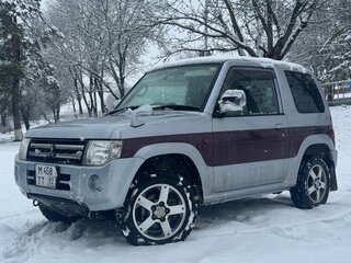 2010 Mitsubishi Pajero Mini II, серебристый, 710000 рублей, вид 1