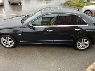 2011 Mercedes-Benz E-Класс 350 IV (W212, S212, C207), чёрный, 1600000 рублей, вид 5