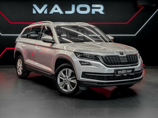 2021 Skoda Kodiaq I, серебристый, 3350000 рублей, вид 3
