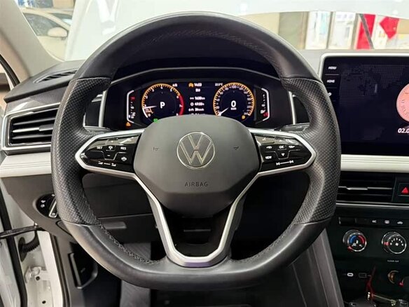 2023 Volkswagen Tiguan II Рестайлинг, белый, 2450000 рублей - вид 11