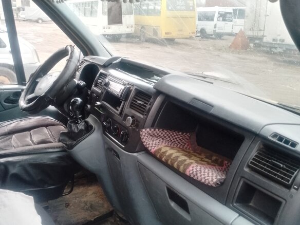 2008 Ford Transit, жёлтый, 740000 рублей - вид 8
