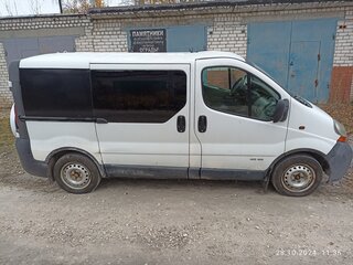 2002 Renault Trafic II, белый, 650000 рублей, вид 3