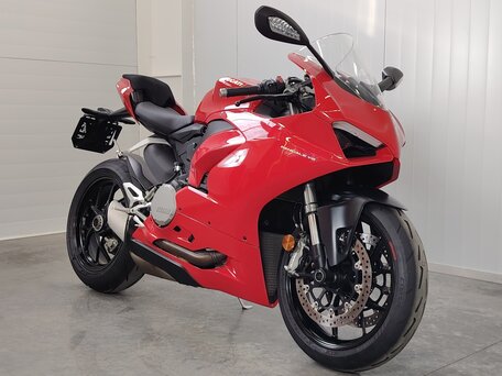 2023 Ducati Panigale V2, красный, 1589000 рублей, вид 2
