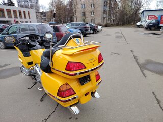 2003 Honda GL 1800 Gold Wing, жёлтый, 950000 рублей, вид 2