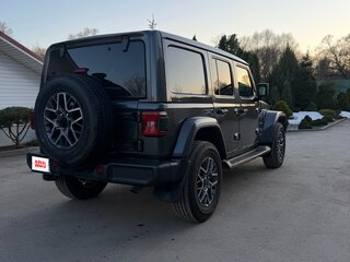 2022 Jeep Wrangler IV (JL), серый, 3000000 рублей, вид 3