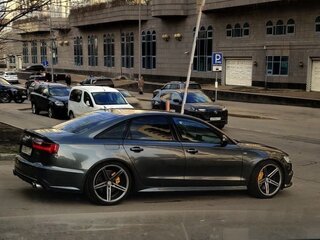 2016 Audi A6 IV (C7) Рестайлинг, серый, 3200000 рублей, вид 1