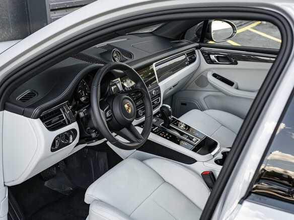 2026 Porsche Macan I Рестайлинг 2, серый, 13300000 рублей - вид 15