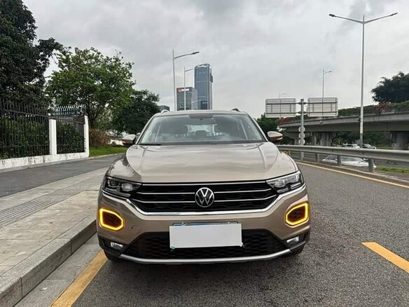 2022 Volkswagen T-Roc I (China Market), золотистый, 2094000 рублей - вид 1