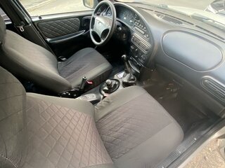 2004 Chevrolet Niva I, серебристый, 370000 рублей, вид 5