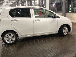 2016 Toyota Pixis Epoch I, белый, 850000 рублей, вид 3