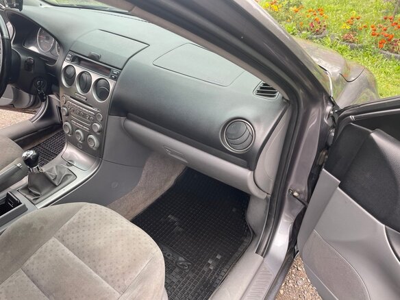 2004 Mazda 6 I (GG), серый, 320000 рублей - вид 8