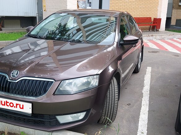 2013 Skoda Octavia III (A7), коричневый, 950000 рублей - вид 2