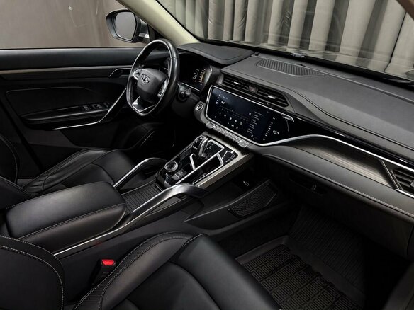 2023 Geely Atlas Pro, серый, 1599900 рублей - вид 9