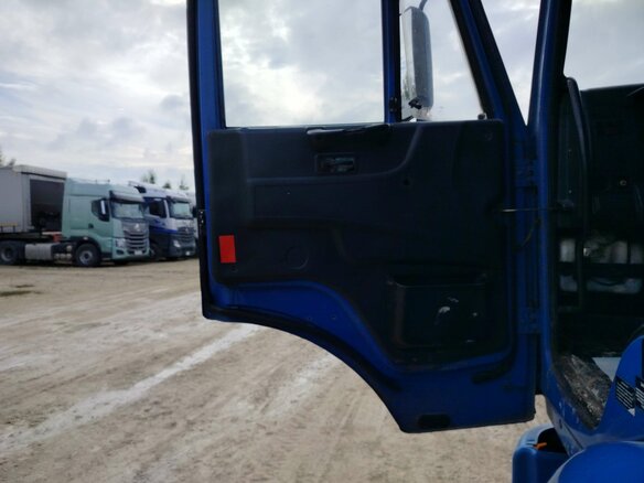 2016 КамАЗ 65117, синий, 1517000 рублей - вид 8