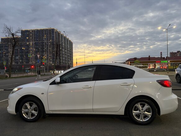 2012 Mazda 3 II (BL) Рестайлинг, белый - вид 3