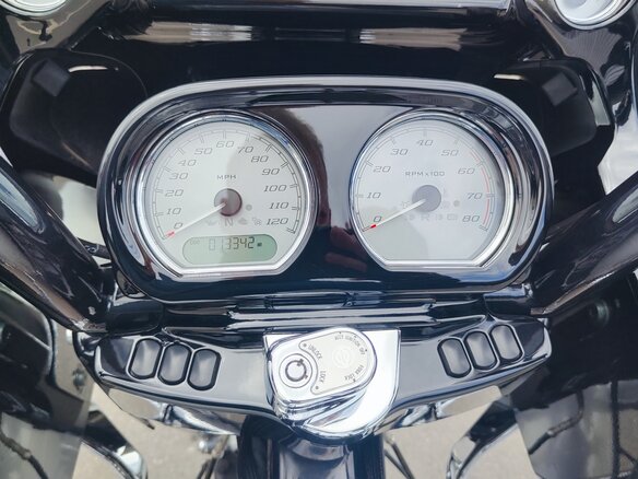 2017 Harley-Davidson Road Glide, белый, 1783001 рублей - вид 9