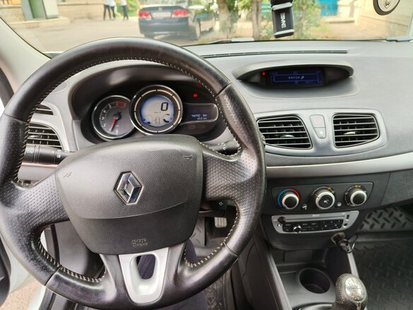2013 Renault Fluence I Рестайлинг, белый, 815000 рублей - вид 20