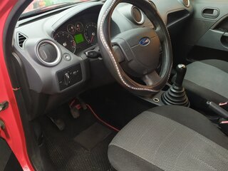 2007 Ford Fiesta Mk5, красный, 350000 рублей, вид 3