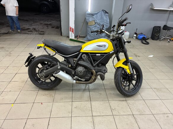 2015 Ducati Scrambler 800, жёлтый, 580000 рублей