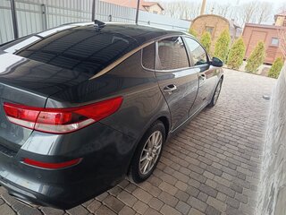 2020 Kia Optima IV Рестайлинг, серый, 2200000 рублей, вид 4