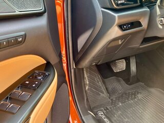 2022 Lexus NX 350h II, оранжевый, 6100000 рублей, вид 4