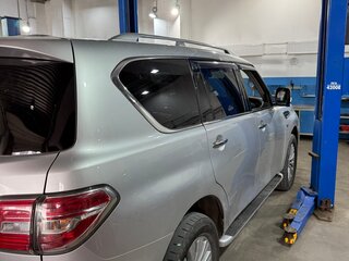 2014 Nissan Patrol VI (Y62) Рестайлинг, серебристый, 2850000 рублей, вид 3