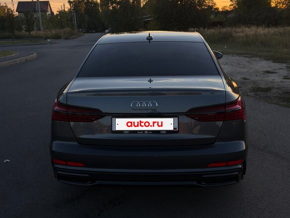 2019 Audi A6 45 TFSI V (C8), серый, 3700000 рублей - вид 4
