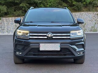 2023 Volkswagen Tharu I, серый, 1780000 рублей, вид 2