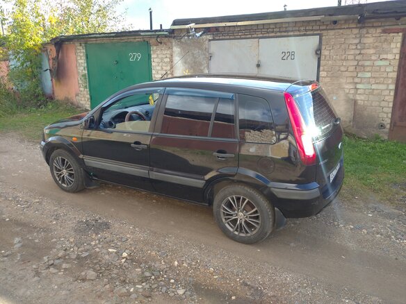 2007 Ford Fusion I Рестайлинг, чёрный, 430000 рублей - вид 3
