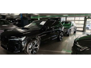 2025 Volvo XC60 II Рестайлинг 2, чёрный, 8300000 рублей, вид 4